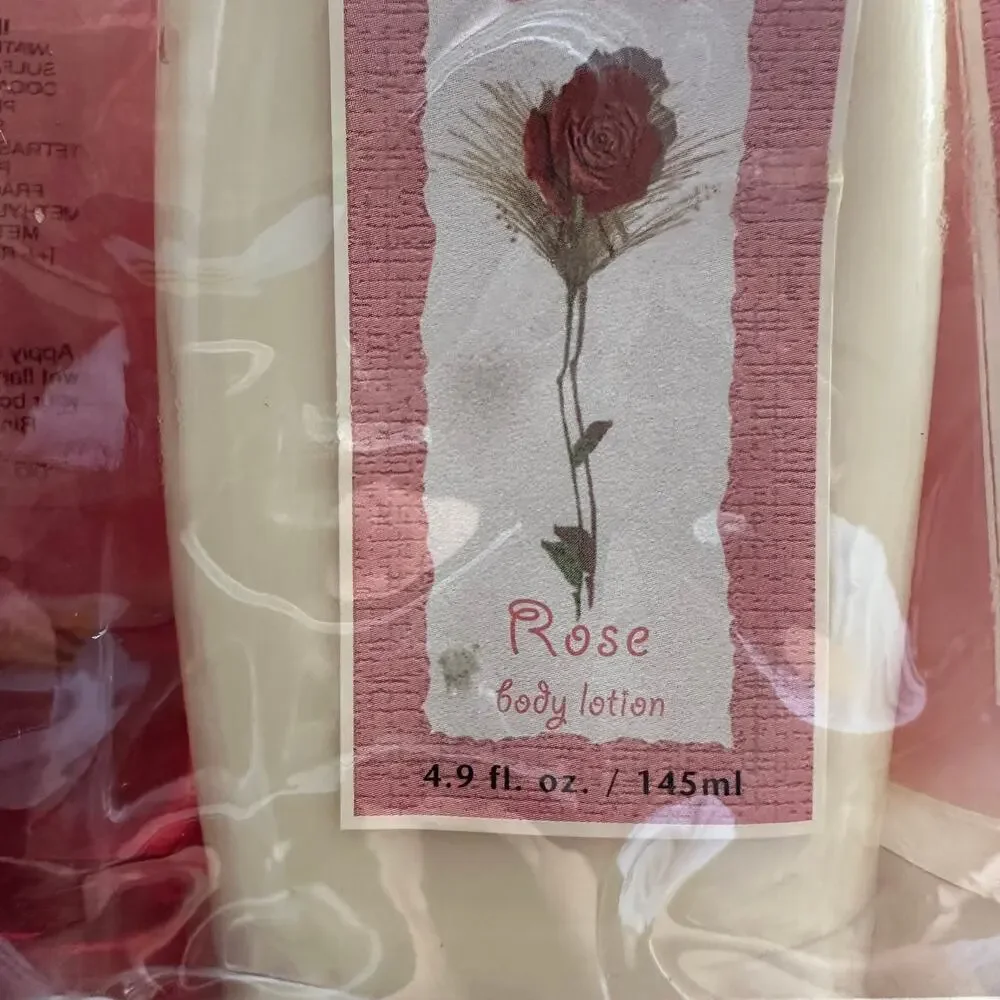 Vintage Bath & Body Works‎ Escapes Cosmetic Bag Set Set Rose Cream Spray Gel